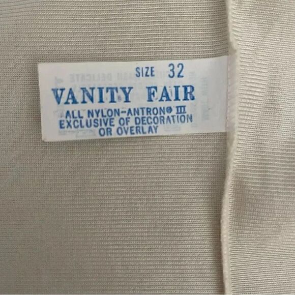 Vintage Vanity Fair Camisole, Rose Lace Embroidered Adjustable Straps  Sz 32 - Picture 10 of 11